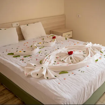 Ant Butik 3* Алания