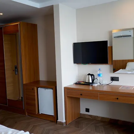 Ant Butik 3* Алания